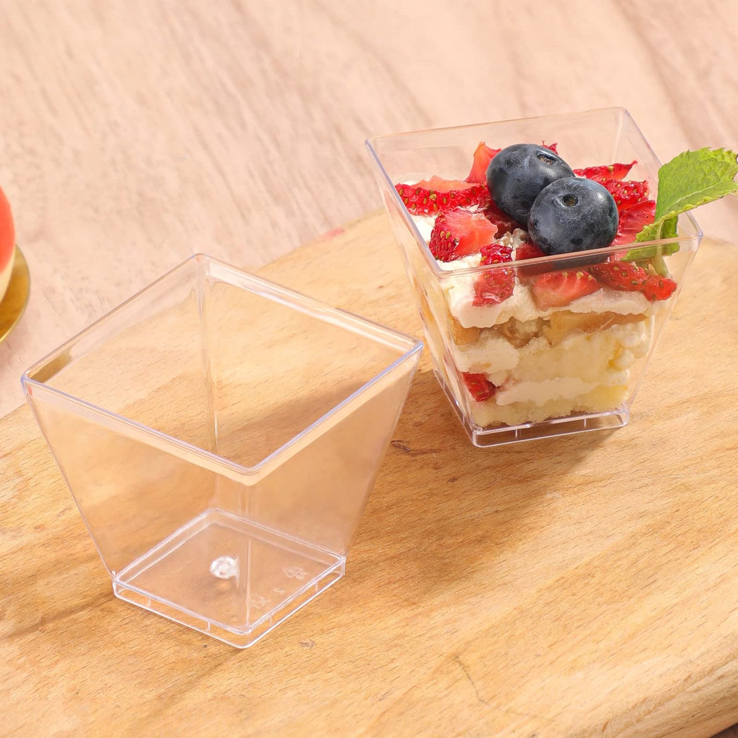 Mini Dessert Cups For Party Small Plastic Dessert Cups Disposable Dessert Shooter Cups for Pudding Fruit Ice Cream